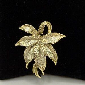 🐱 5 for $10.  Gerry's Palm Tree Pin/Brooch